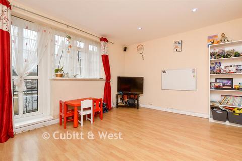 undefined, Cuddington Place, Tadworth KT20