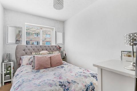 2 bedroom flat for sale, Franklin Way, Croydon CR0