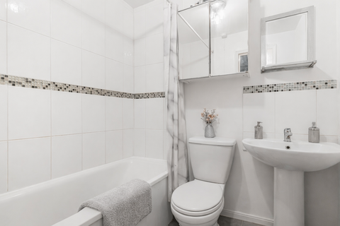2 bedroom flat for sale, Franklin Way, Croydon CR0