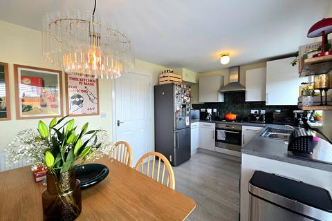 3 bedroom semi-detached house for sale, Ffordd Cadfan, Bridgend, CF31
