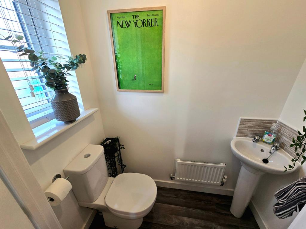 Cloakroom / WC