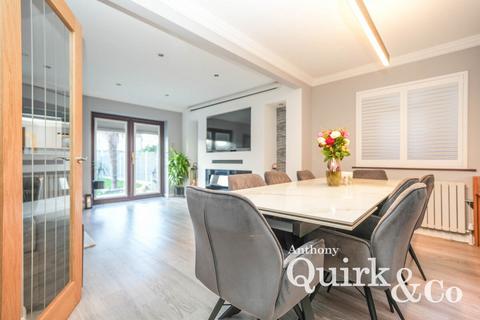 4 bedroom detached house for sale, Ameland Road, Canvey Island, SS8
