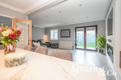 4 bedroom detached house for sale, Ameland Road, Canvey Island, SS8