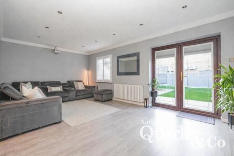 4 bedroom detached house for sale, Ameland Road, Canvey Island, SS8