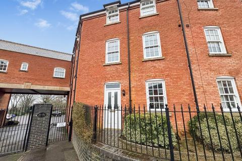 2 bedroom flat for sale, Rothwell NN14