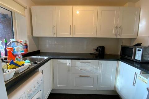 1 bedroom flat for sale, Mungo Park Road, South Hornchurch RM13