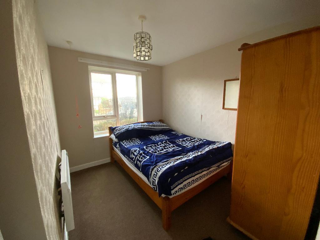 BEDROOM 10' x 7'9