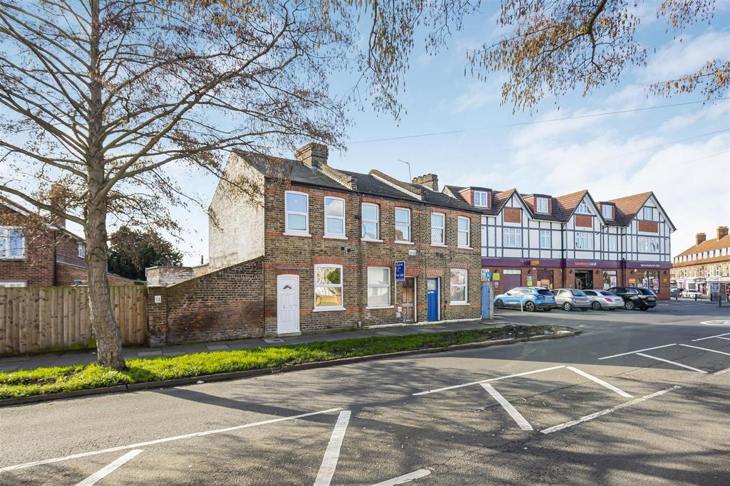 74 upper sutton lane-tw5 (8).jpg