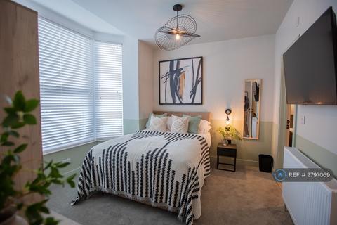 1 bedroom in a house share to rent, Derby Road, Portsmouth, PO2