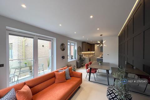 2 bedroom flat to rent, Eric St, London, E3