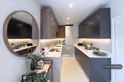 2 bedroom flat to rent, Eric St, London, E3
