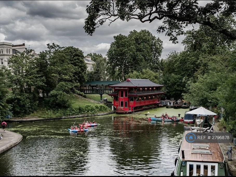 Regent's Canal Floating Resturant