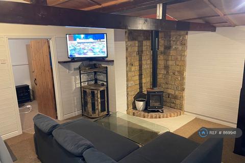 undefined, Stroude Road, Egham, TW20