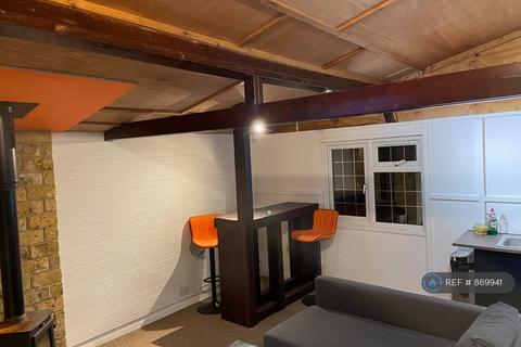 undefined, Stroude Road, Egham, TW20