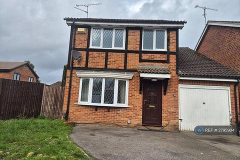 4 bedroom detached house to rent, Sandstone Close, Wokingham, RG41