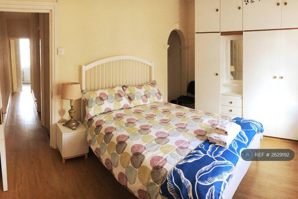 Main Bedroom 1 From Of House