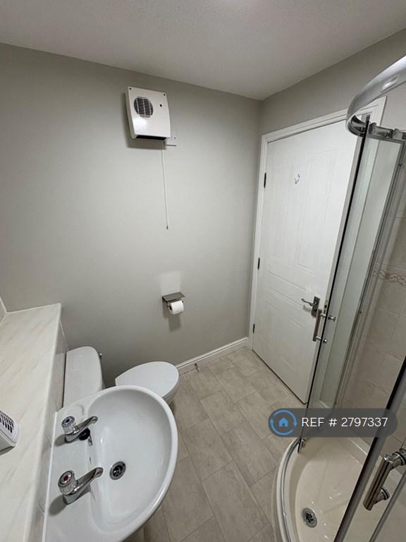 Toilets 3