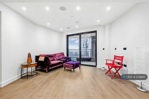 3 bedroom flat to rent, Ponton Road, London, SW11