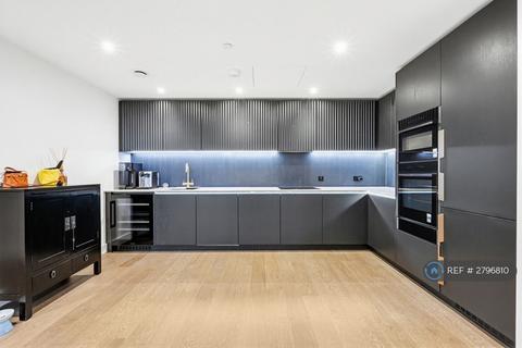 3 bedroom flat to rent, Ponton Road, London, SW11