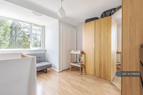 2 bedroom maisonette to rent, Chenies Parade, Amersham, HP7