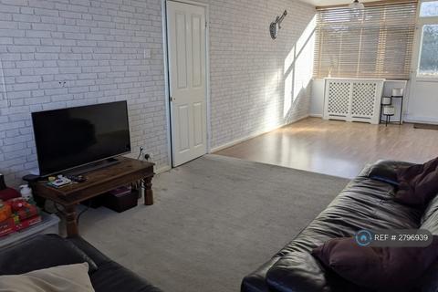 2 bedroom maisonette to rent, Chenies Parade, Amersham, HP7