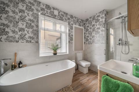 undefined, Copthall Road West, Ickenham, Uxbridge