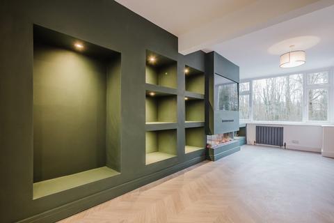 3 bedroom end of terrace house for sale, Broadway, Davyhulme, Manchester, M41
