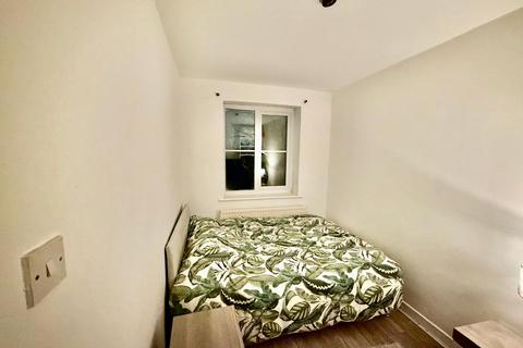 2 bedroom apartment to rent, Maybank Avenue, Wembley HA0