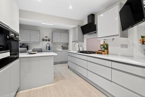5 bedroom detached house for sale, Blofield Corner Road, Norwich, NR13