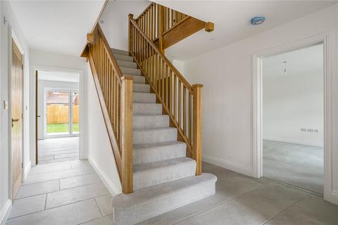 undefined, Stoke Mandeville, Aylesbury, Buckinghamshire