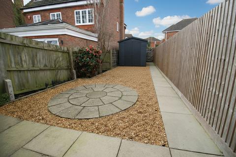 2 bedroom end of terrace house to rent, Beaulieu Drive, Stone Cross, BN24