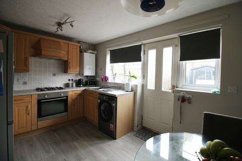 2 bedroom end of terrace house to rent, Beaulieu Drive, Stone Cross, BN24