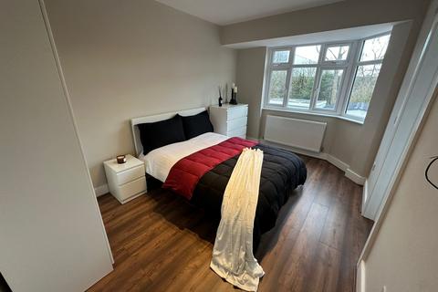 1 bedroom in a house share to rent, Room 3