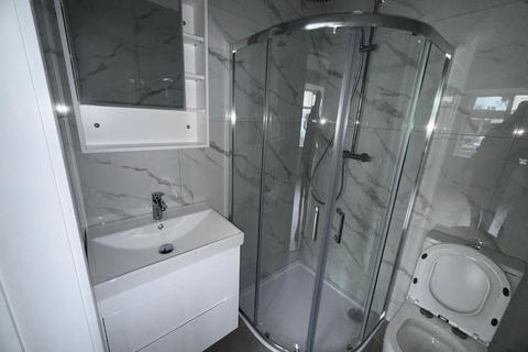 1 bedroom in a house share to rent, Room 1