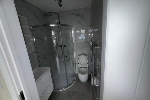 1 bedroom in a house share to rent, Room 1