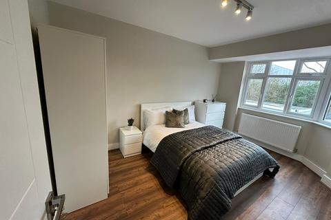 1 bedroom in a house share to rent, Room 1