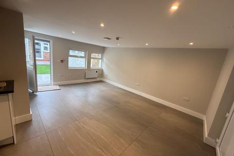 1 bedroom in a house share to rent, Room 3