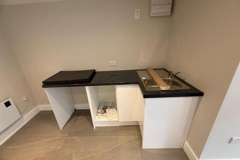 1 bedroom in a house share to rent, Room 3