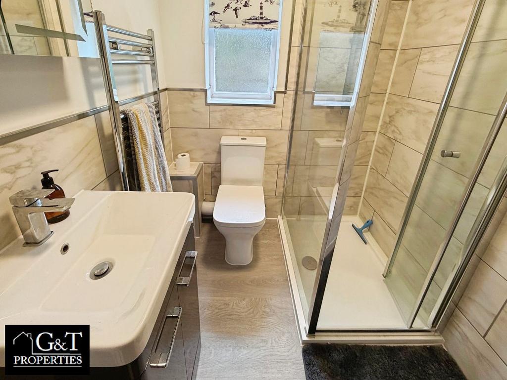 Upstairs Bathroom