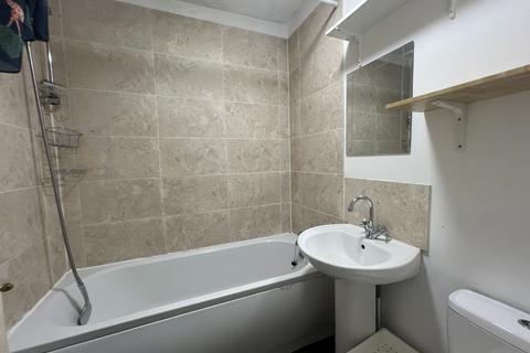 3 bedroom apartment to rent, Bristol BS3