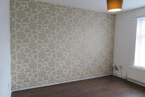 3 bedroom terraced house to rent, Camrose Croft, Balsall Heath, Birmingham