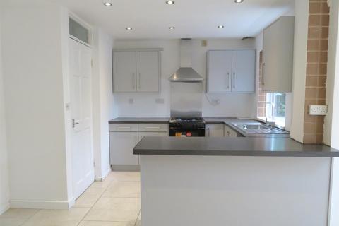 3 bedroom terraced house to rent, Camrose Croft, Balsall Heath, Birmingham