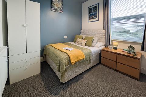 1 bed room for rent in Room 2, West Street, Crewe, CW1