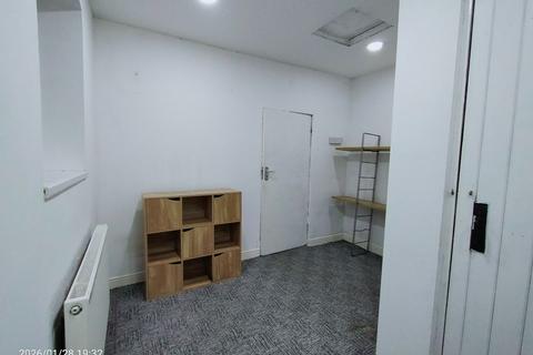 3 bedroom terraced house to rent, Devana Road, Leicester