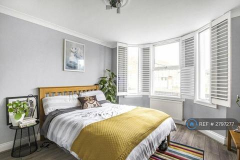 1 bedroom flat to rent, Birchanger Road, London, SE25