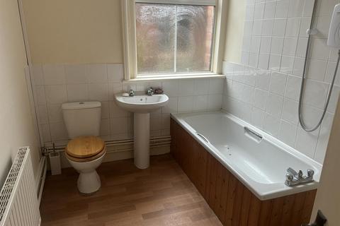 1 bedroom flat to rent, The Hollies, Flat 9, 125 Worcester Road, Malvern, Worcestershire, WR14