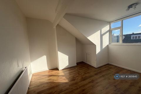 Ashton Mount, Leeds, LS8
