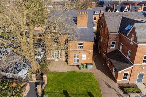 Office to rent, 9 Greenfield Cres Birmingham B15 3AU