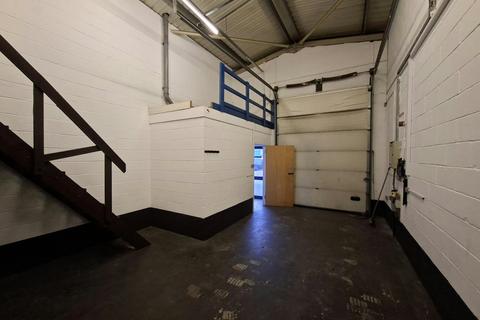 Warehouse to rent, Newark Rd New Ollerton NG22 9QL