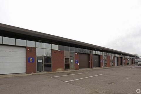 Warehouse to rent, Progress Way Croydon CR0 4XD